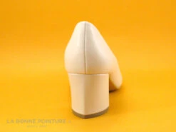 Marco Tozzi 2-22419-20 Cream - Escarpin Beige Pointu - Talon Incurve 12 Marco Tozzi 2-22419-20 Cream - Escarpin Beige Pointu - Talon Incurve -Tendance Pieds cd24607c73b9e66c561f35ea11d5d5ef img 5961.jpg 179089