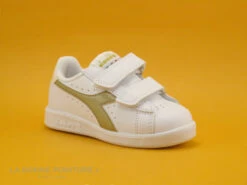 Diadora GAME P TD Girl White Gold - Basket Velcro Fille - Blanc Et Or -Tendance Pieds cd24607c73b9e66c561f35ea11d5d5ef img 6710.jpg 167626
